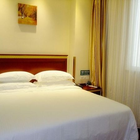Greentree Inn Jiangsu Wuxi Dongting Leather City Express Hotel Екстериор снимка